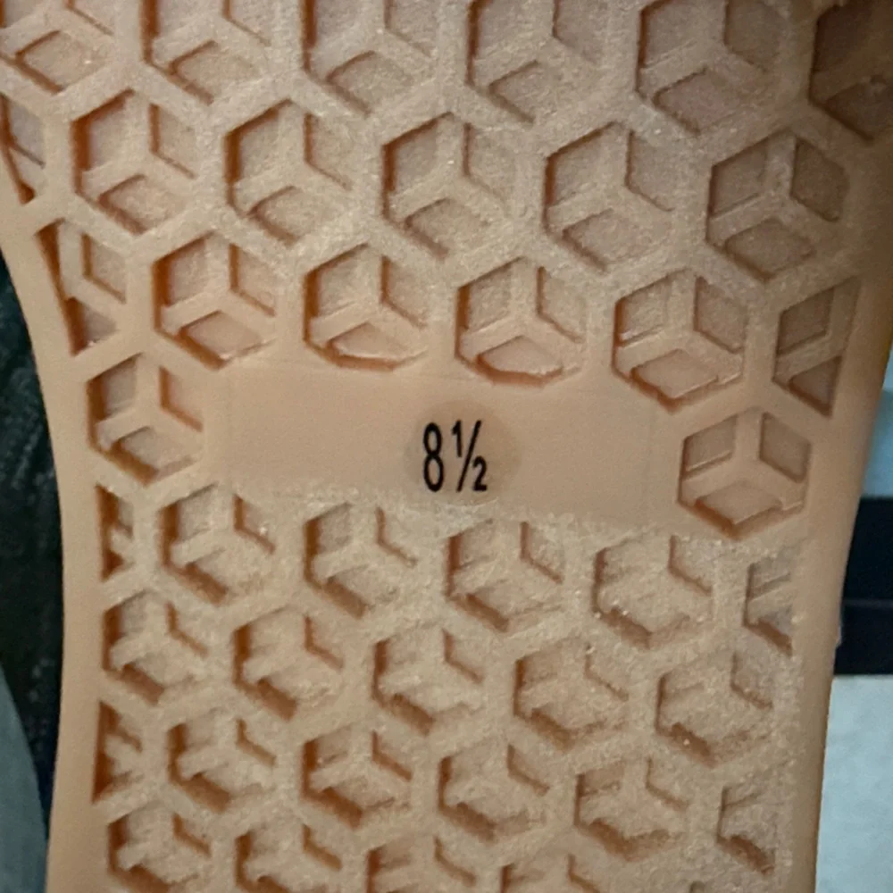 URBAN SPORT by J/SLIDES NEW in BOX Women's Sneakers Size 8.5